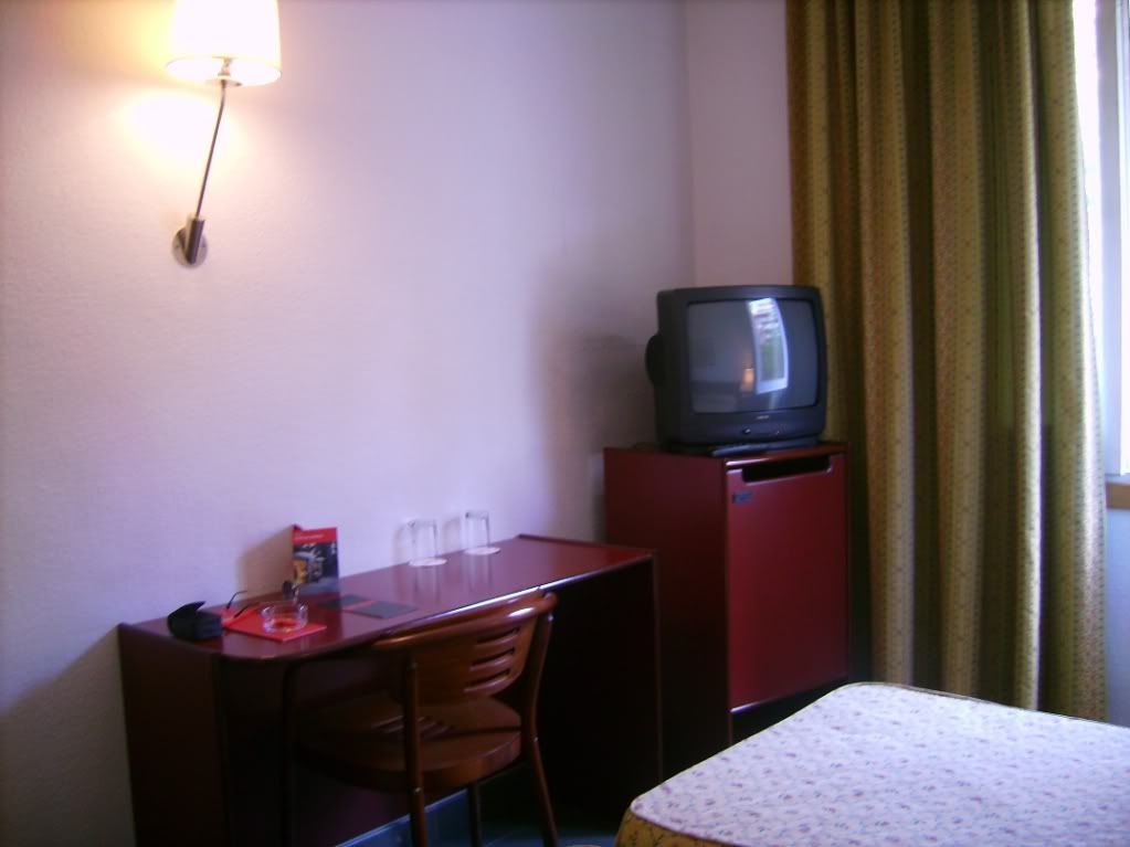 hotel medium prisma, inside hotel prisma barcelona