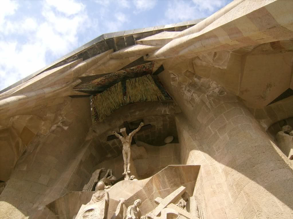 the sagrada familia church, sagrada familia close ups, barcelona attraction