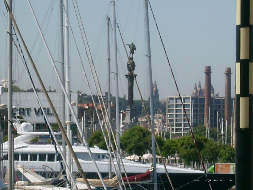 marina port vell, marina port vell barcelona photos, barcelona attraction, spain attractions