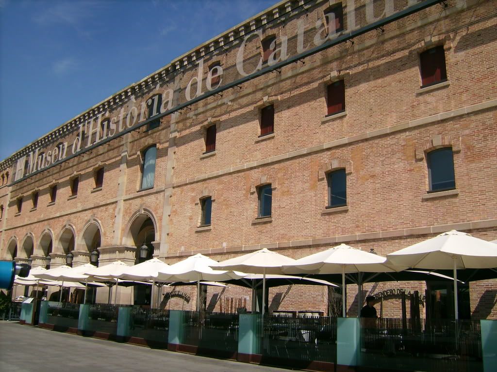 marina port vell, marina port vell barcelona photos, barcelona attraction, spain attractions