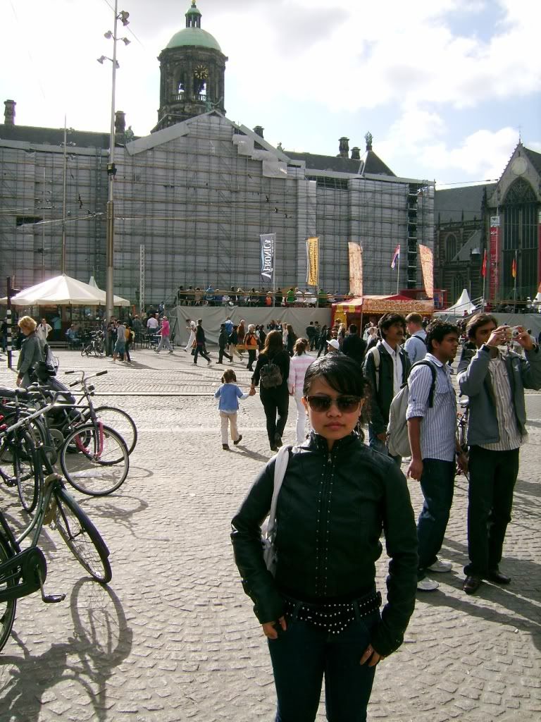 Amsterdam attractions and fun on a saturday