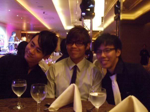 24921_365540484806_725184806_370616.jpg picture by PangCheng
