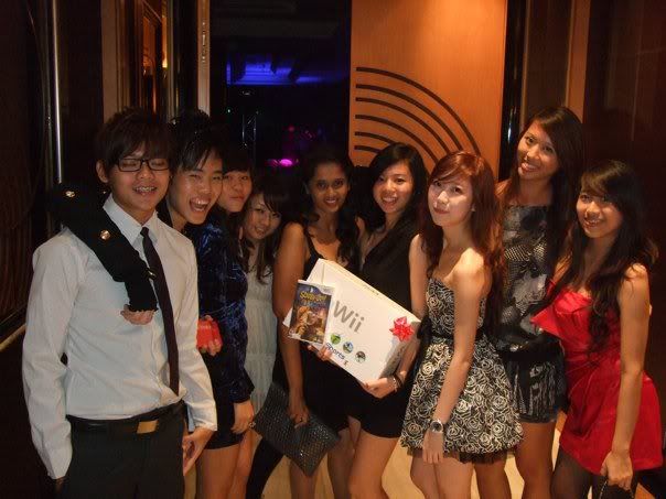 24921_365541934806_725184806_370617.jpg picture by PangCheng