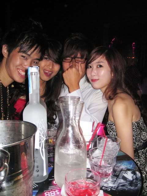 27182_369067449700_818659700_340325.jpg picture by PangCheng