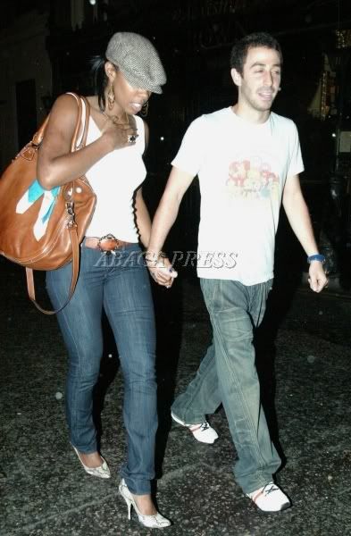 kelly rowland and boyfriend. Kelly Rowland and her
