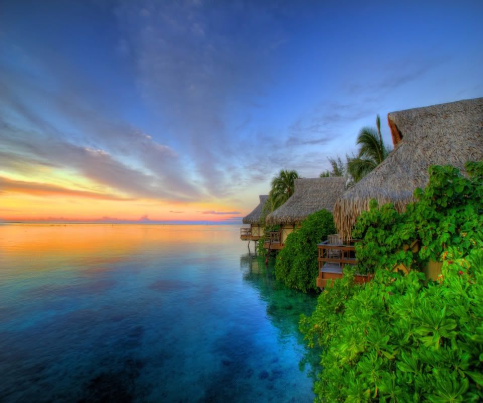 Nature_Sundown_On_the_island_of_Tah.jpg
