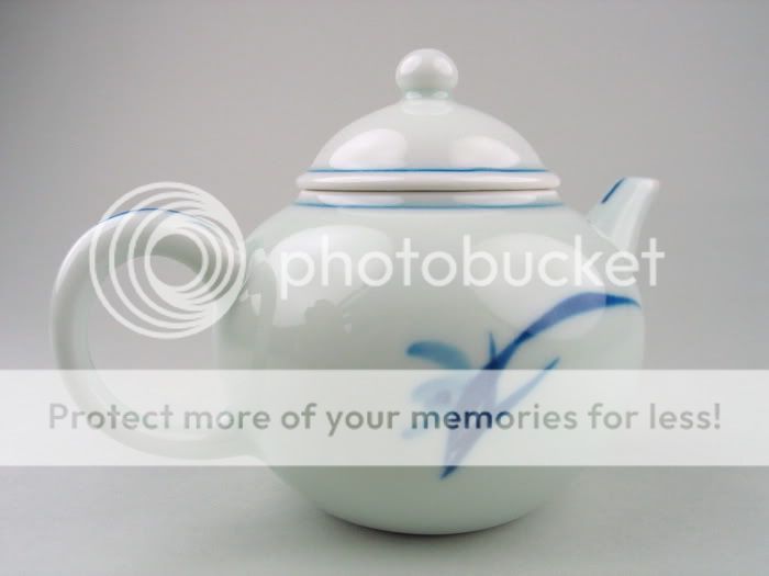 Orchid * Jingdezhen Blue & White Porcelain Teapot 120ml  